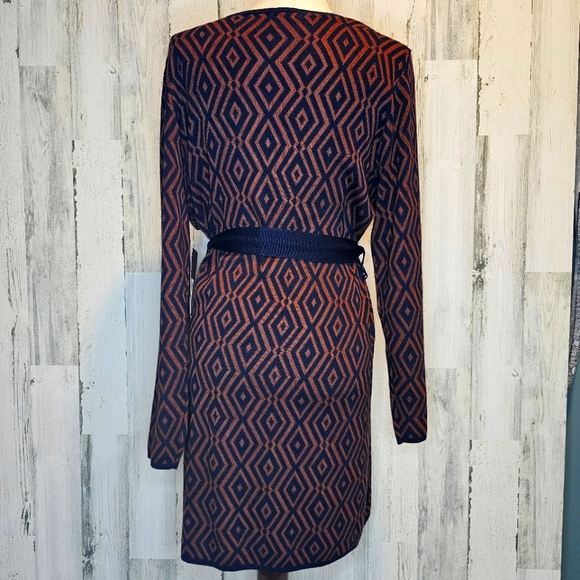 NWT Love Scarlett Cinnamon Spice Diamond Wrap Midi Dress Sweater Style Size L - Picture 7 of 12